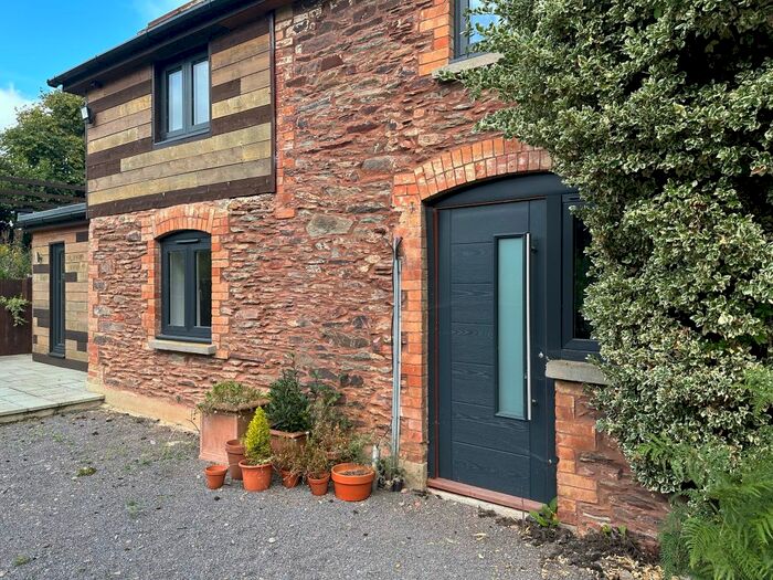 3 Bedroom Cottage To Rent In Burlinch, West Monkton, Taunton, TA2