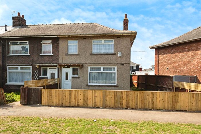 2 Bedroom End Of Terrace House For Sale In Thorntree Avenue, Middlesbrough, TS3