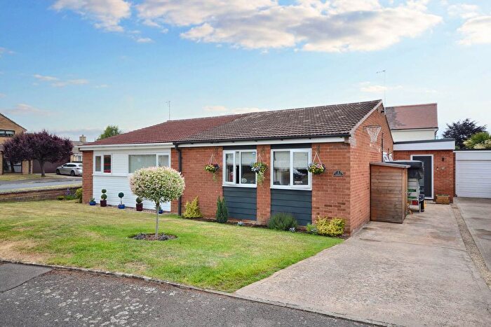 3 Bedroom Semi-Detached House For Sale In Plantation Crescent, Bredon, Tewkesbury, Gloucestershire, GL20