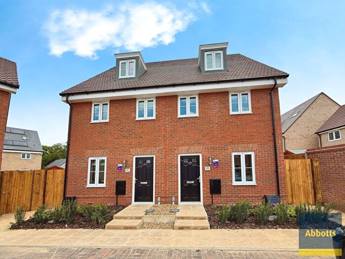 3 Bedroom Town House To Rent In Mirabelle Close, Ely, CB6