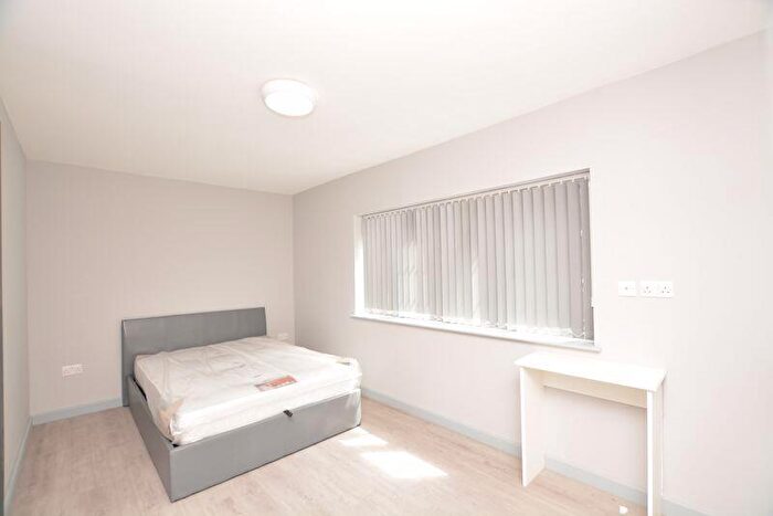 1 Bedroom Property To Rent In Market Place, Gerrards Cross, SL9