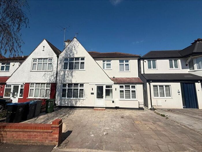 7 Bedroom Semi-Detached House To Rent In Harrow, Greater London, HA3