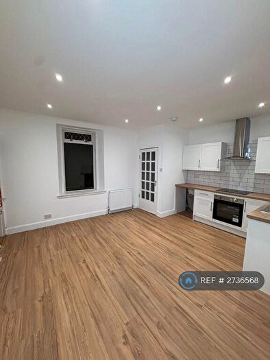 1 Bedroom Flat To Rent In Salisbury Street, Kirkcaldy, KY2