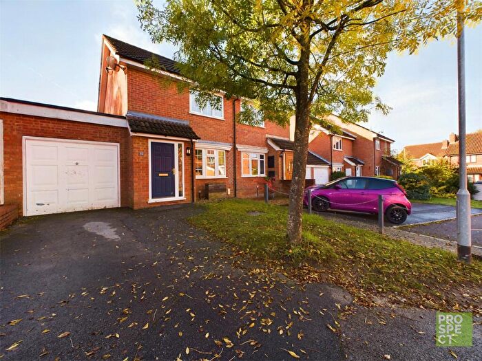 2 Bedroom Semi-Detached House To Rent In Acacia Avenue, Owlsmoor, Sandhurst, Berkshire, GU47