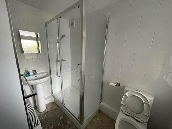 2 Bedroom Flat To Rent In Algernon Road, Lewisham, SE13