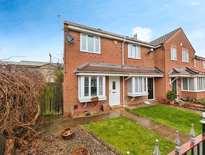 2 Bedroom End Terrace House To Rent In Middlewood Park, Newcastle Upon Tyne, NE4