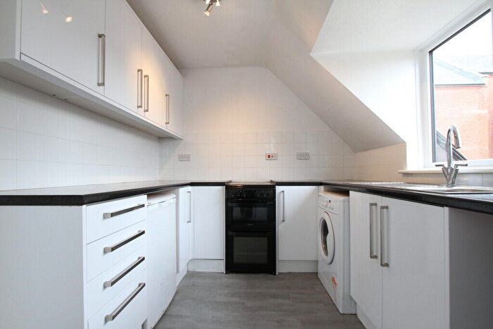 2 Bedroom Apartment To Rent In Grafton Lodge, Britannia Road, Banbury, Oxon, OX16