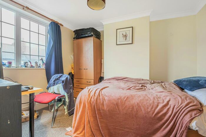 5 Bedroom Terraced House To Rent In Howard Street, Student Bedroom, OX4