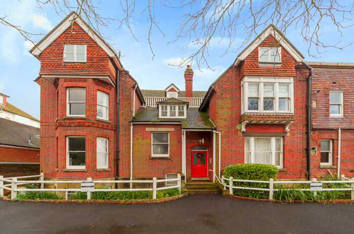 1 Bedroom Flat To Rent In Preston Park Avenue, Brighton, East Sussex, BN1