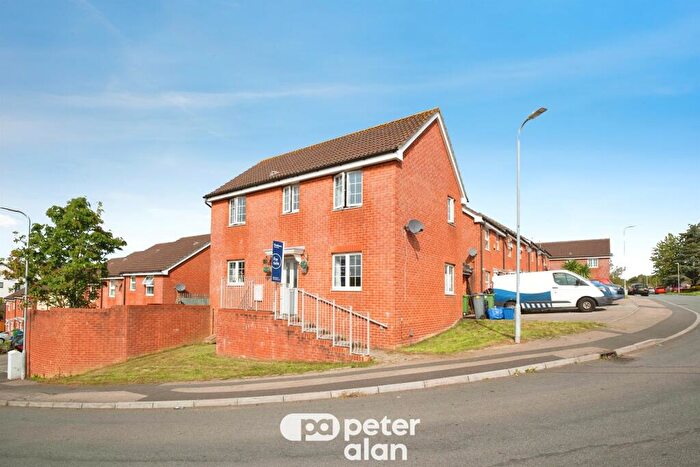 3 Bedroom Link Detached House For Sale In Brynheulog, Pentwyn, Cardiff, CF23