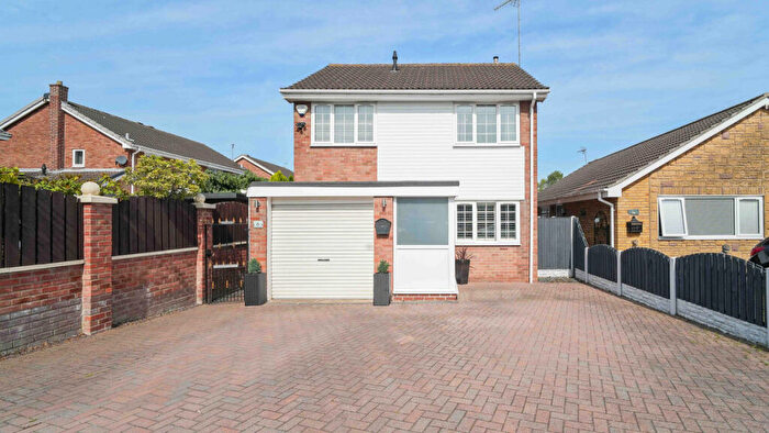 4 Bedroom Detached House For Sale In Whitwell View, Rossington, DN11