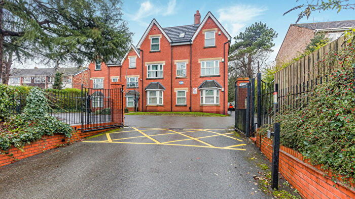 2 Bedroom Flat For Sale In Chester Road, Sutton Coldfield, B73