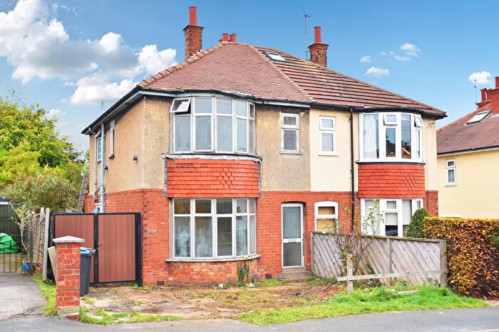 3 Bedroom Semi Detached House For Sale In Hawes Road, Harrogate, HG1