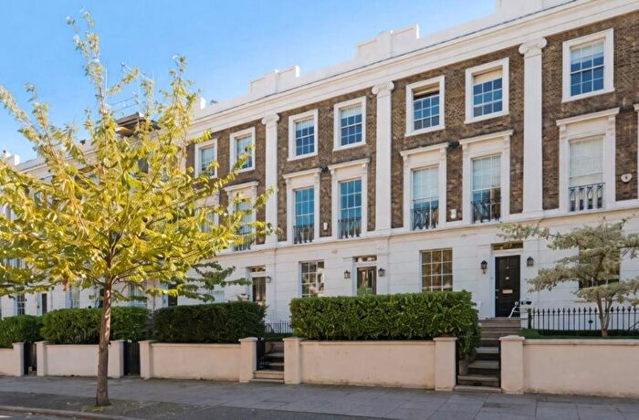 4 Bedroom House For Sale In Queens Grove, St John's Wood, NW8