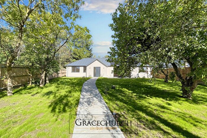 3 Bedroom Detached House For Sale In Aimes Green, Waltham Abbey, EN9