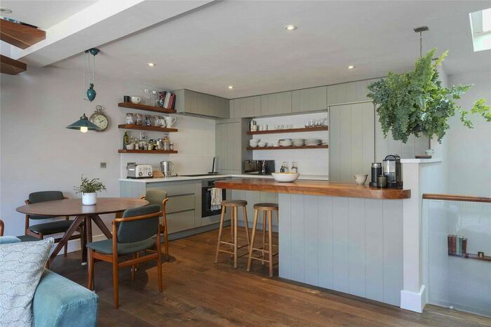 3 Bedroom Terraced House To Rent In Wellington Close, Notting Hill, W11