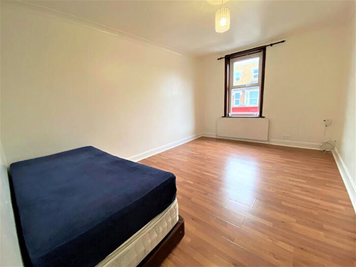 1 Bedroom Flat To Rent In High Road Leyton, London, E10