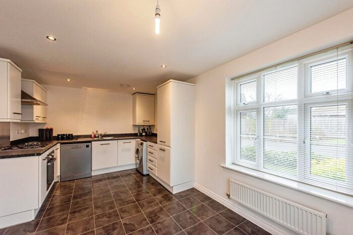 3 Bedroom End Of Terrace House For Sale In Binyon Close, Stowmarket, IP14