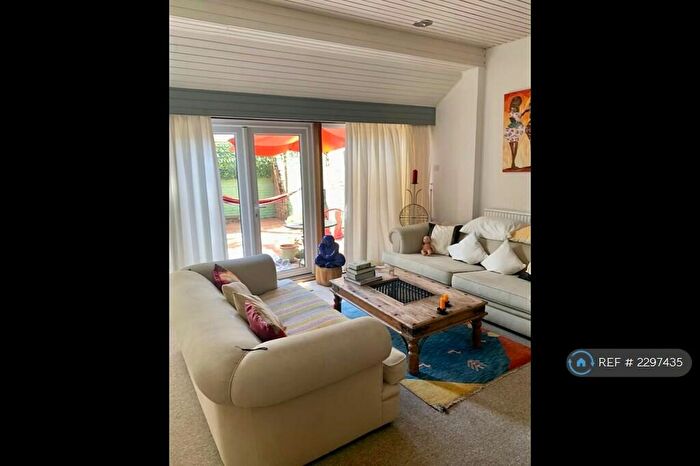 2 Bedroom Terraced House To Rent In Milespit Hill, London, NW7