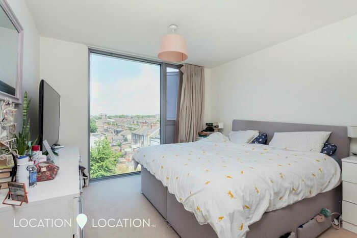 1 Bedroom Flat To Rent In Highbury Stadium Square, London, N5