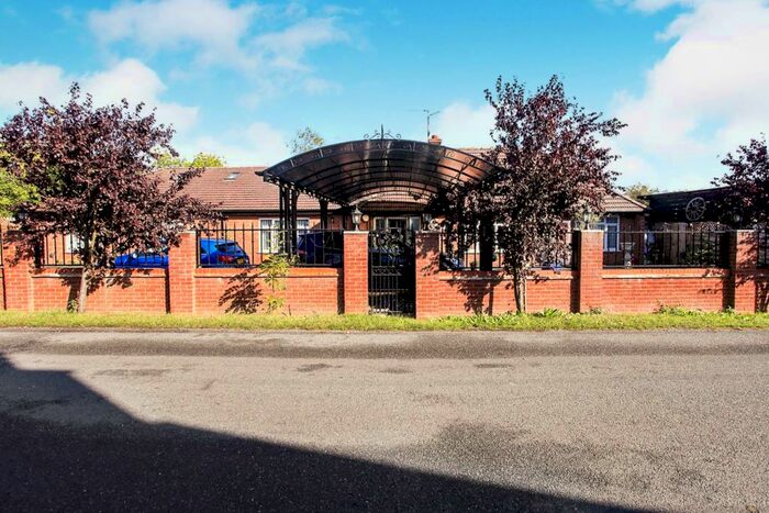 7 Bedroom Detached Bungalow For Sale In Bridgehill Road, Newborough, Peterborough, PE6