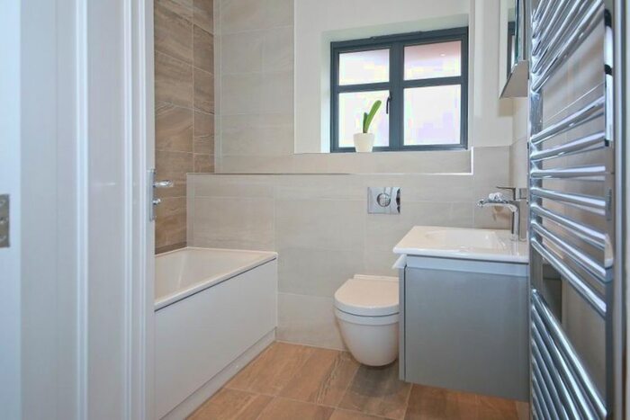 5 Bedroom Detached House To Rent In Knole Road, Sevenoaks, TN13