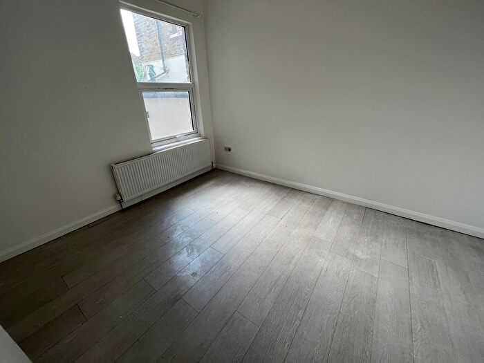 5 Bedroom Maisonette To Rent In Churchfield Road, First And Second Floor Flat, London, W3