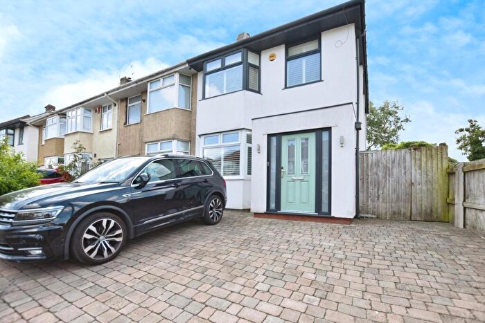 4 Bedroom End Of Terrace House To Rent In New Fosseway Road, Bristol, BS14
