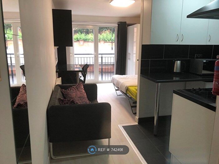 Studio To Rent In Powell Street, Sheffield, S3