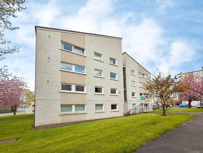 3 Bedroom Flat For Sale In Chapel Street, Glasgow, G73