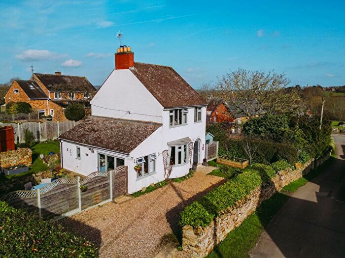 3 Bedroom Detached House For Sale In Chapel Lane, Stoke Albany, LE16