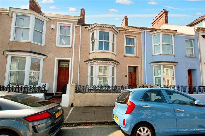 4 Bedroom Terraced House For Sale In Hawkstone Road, Pembroke Dock, SA72