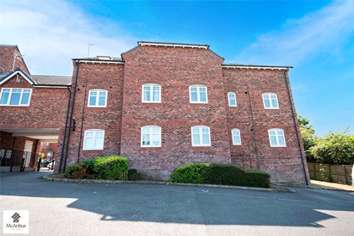 2 Bedroom Apartment For Sale In Bracken Way, Harworth & Bircotes, Doncaster, South Yorkshire, DN11