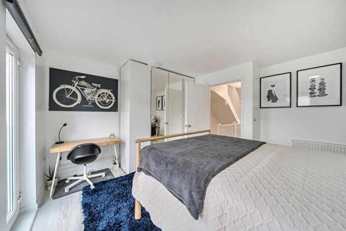 4 Bedroom End Of Terrace House For Sale In Calypso Crescent, London, SE15