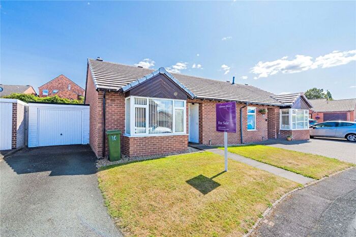 2 Bedroom Bungalow For Sale In Carvers Close, Wellington, Telford, Shropshire, TF1