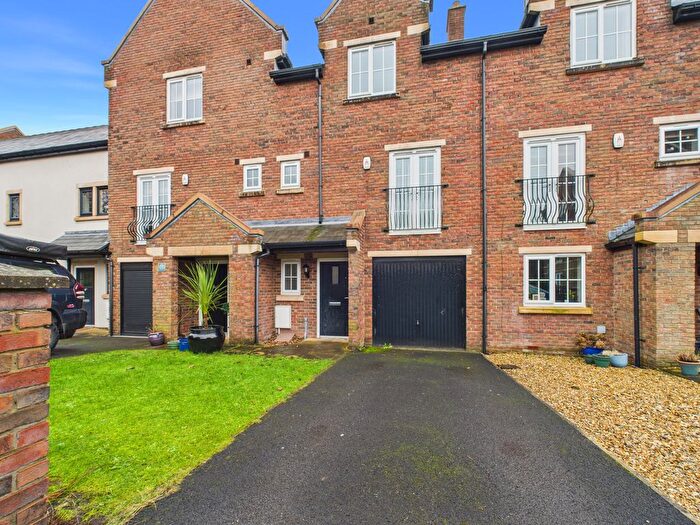 3 Bedroom Town House For Sale In The Moorings, Garstang, PR3