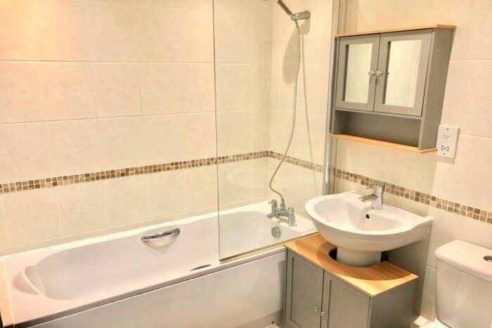 2 Bedroom Bungalow To Rent In Seymer Road, Romford RM1