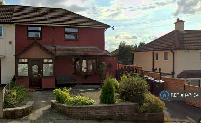 3 Bedroom Semi-Detached House To Rent In Parrenthorn Road, Prestwich, Manchester, M25