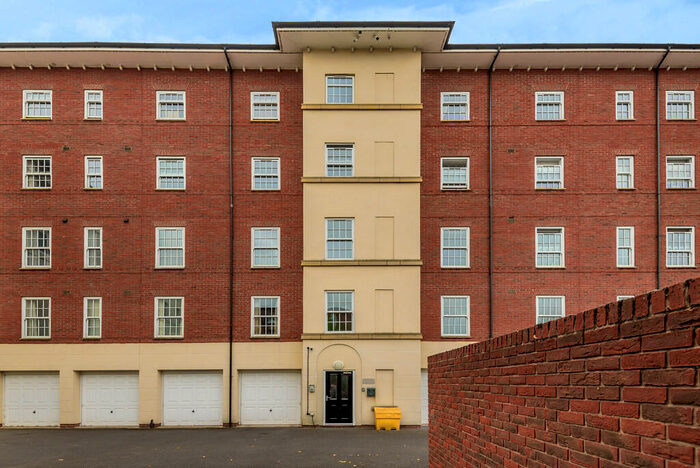 1 Bedroom Flat To Rent In Nr To Gloucestershire Royal Hospital, Gloucester, GL1
