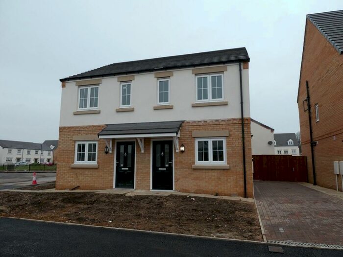 2 Bedroom Semi-Detached House To Rent In Crown Drive, Doncaster, DN4