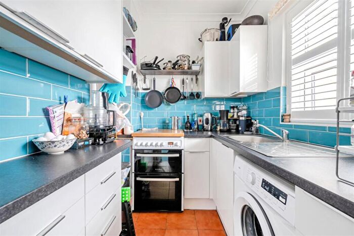 1 Bedroom Flat For Sale In Mill Lane, Wareham, BH20 - Photo 6