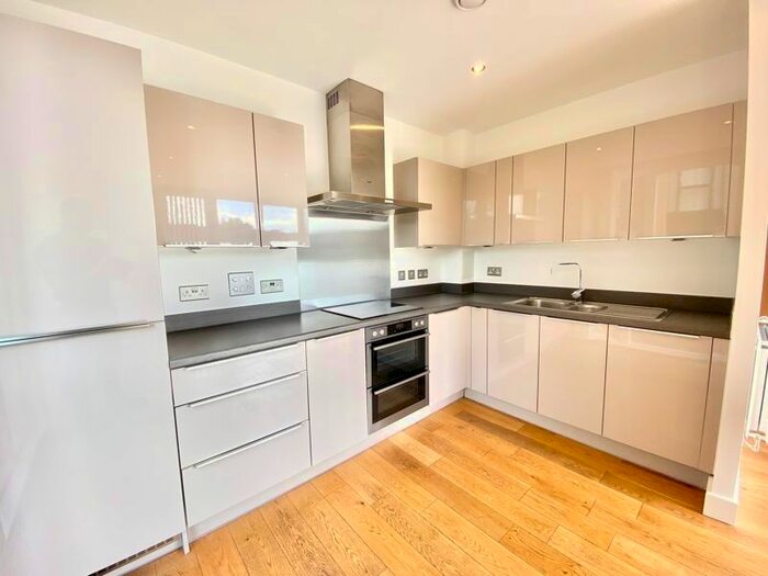 1 Bedroom Flat To Rent In Central Mill Apartments, Samuel Street, E8