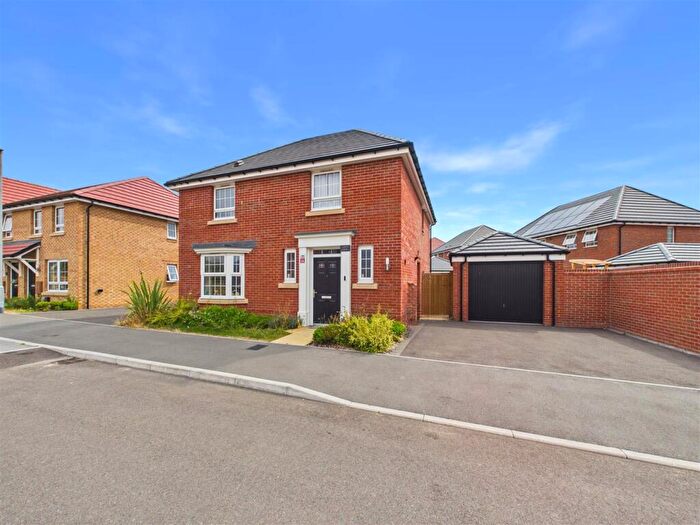 4 Bedroom Detached House To Rent In Rabbit Burrow, Sutton-In-Ashfield, NG17