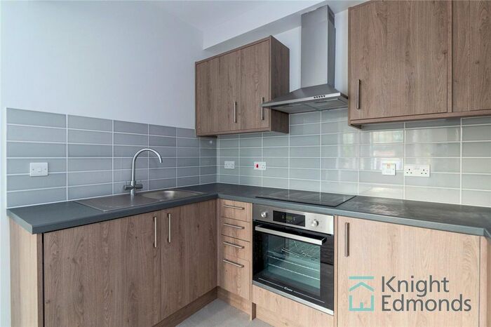 2 Bedroom Flat To Rent In Buckland Road, Maidstone, ME16
