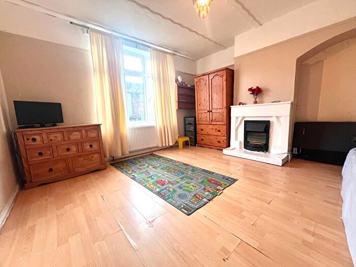 3 Bedroom House To Rent In Sheppey Road, Dagenham, RM9