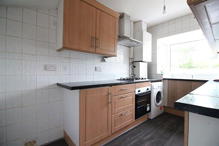 3 Bedroom Property To Rent In Hillborne Close, Hayes, UB3