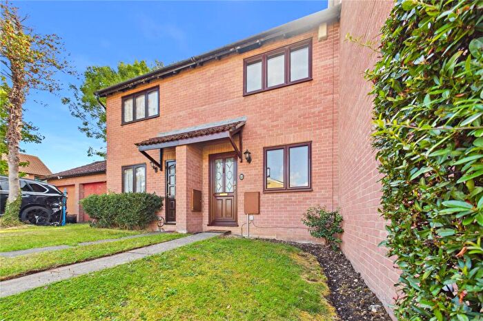 2 Bedroom Terraced House For Sale In Thrush Close, Burghfield Common, Reading, Berkshire, RG7