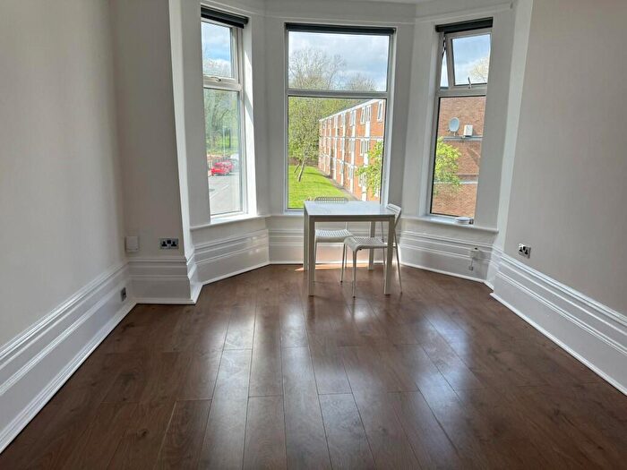 1 Bedroom Flat To Rent In Flat, Brentwood, Salford, M6