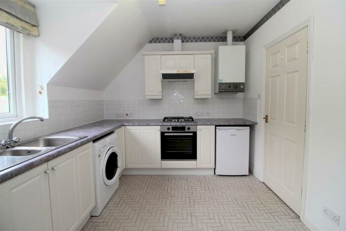 2 Bedroom Flat To Rent In The Landings, Penarth, CF64