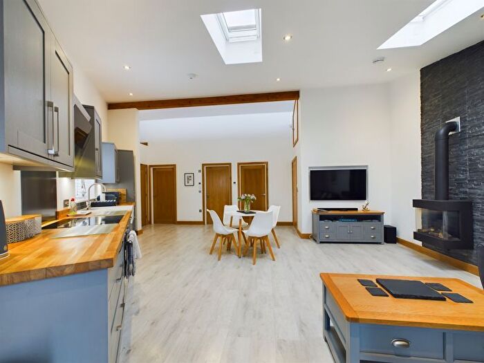 2 Bedroom Bungalow For Sale In Kimberley Park Road, Falmouth, TR11